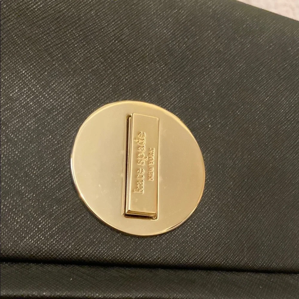 KATE SPADE Elegant Black Shoulder Bag